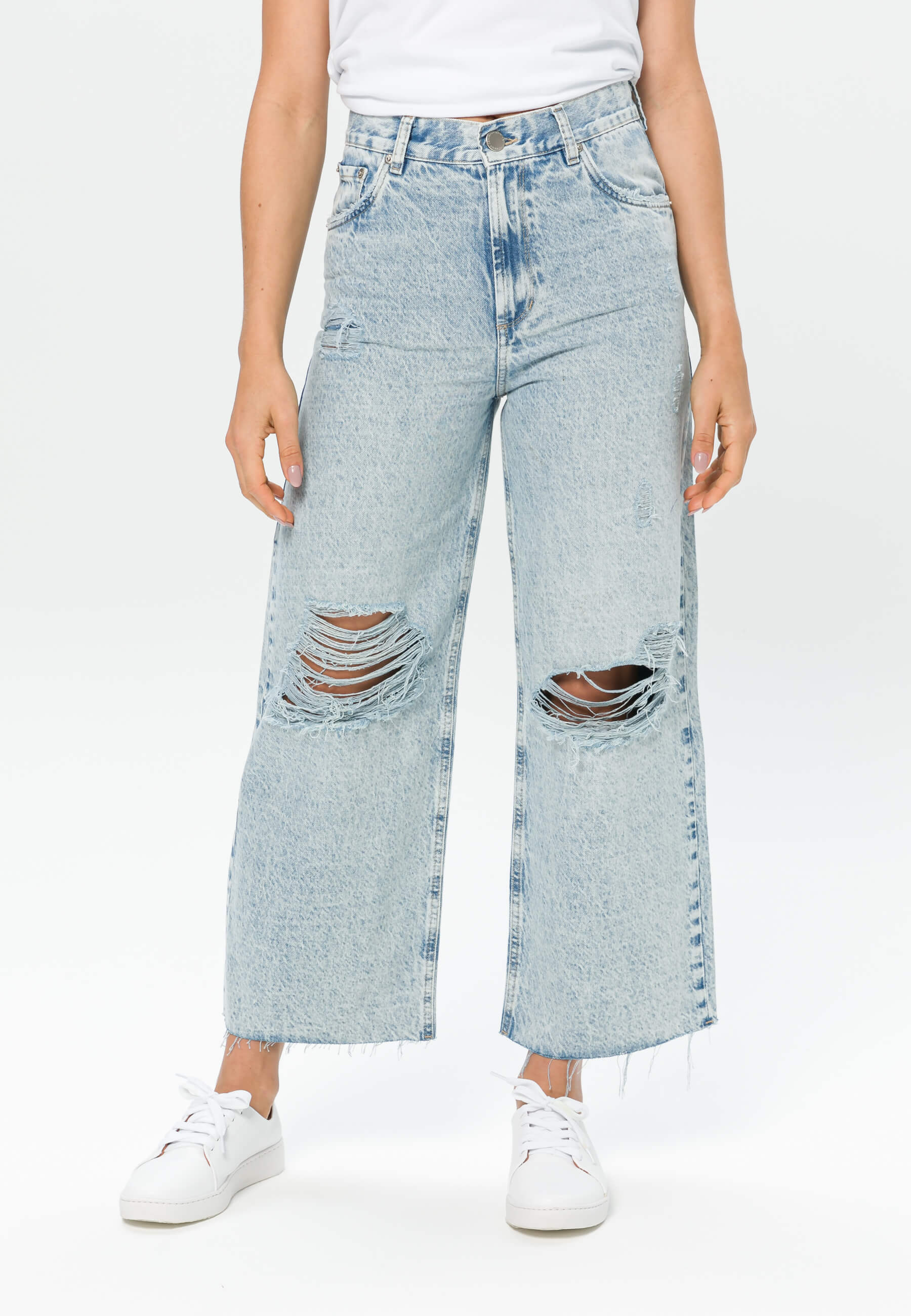 Wide Leg Original Ripped 0/03 – NOWA Jeans1